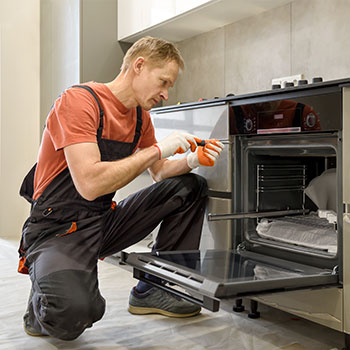 Oven and hob installations